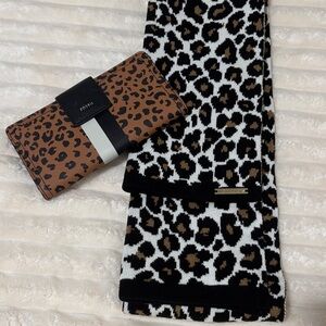 BUNDLE Fossil Wallet and MK Scarf Leopard print!